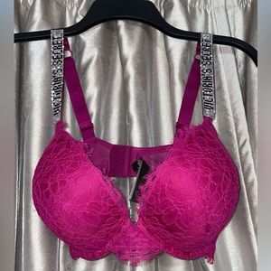 Victoria’s Secret “Very Sexy Bombshell”